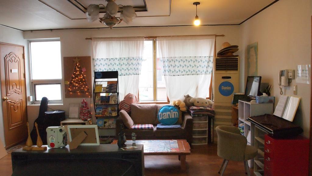 Danim Backpackers Daegu Hotel Kültér fotó