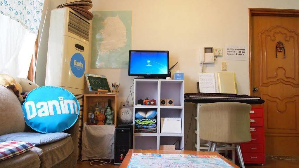 Danim Backpackers Daegu Hotel Kültér fotó